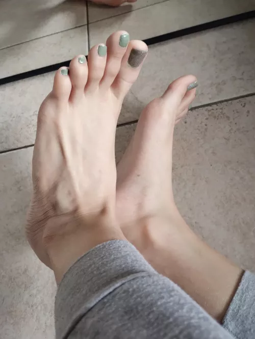 Fingers toes 👣