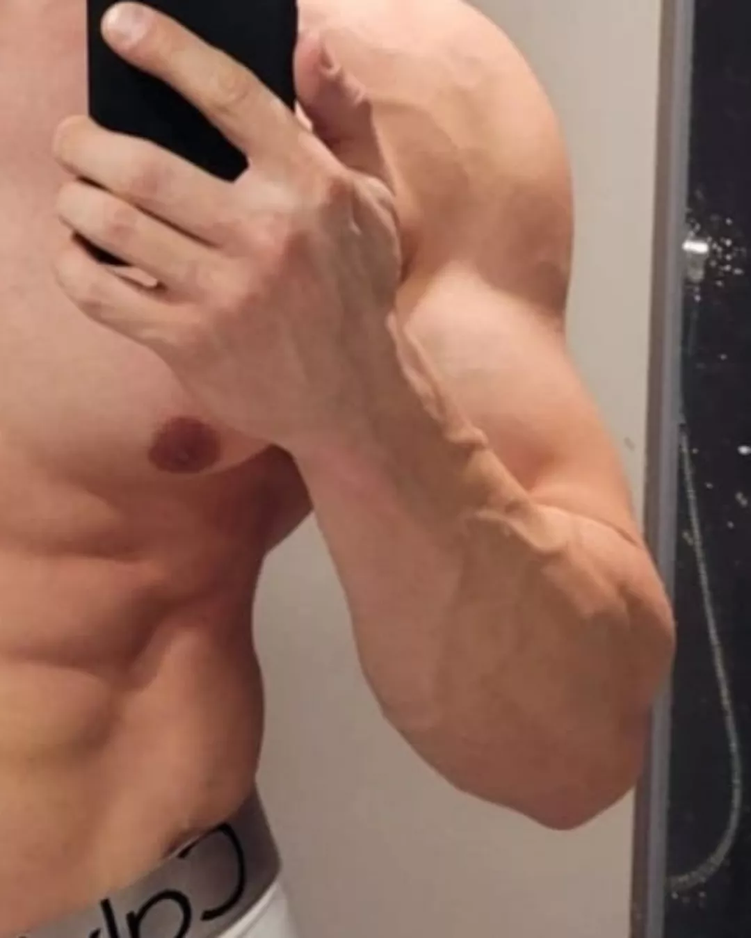 Freshly out of the shower 😌🚿