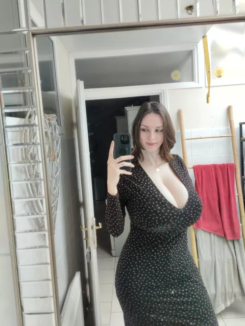 Grandma dresses on me xd