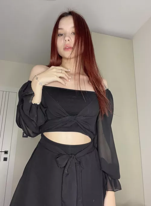 Honey, I'm gonna make us both feel good, and you just need to relax