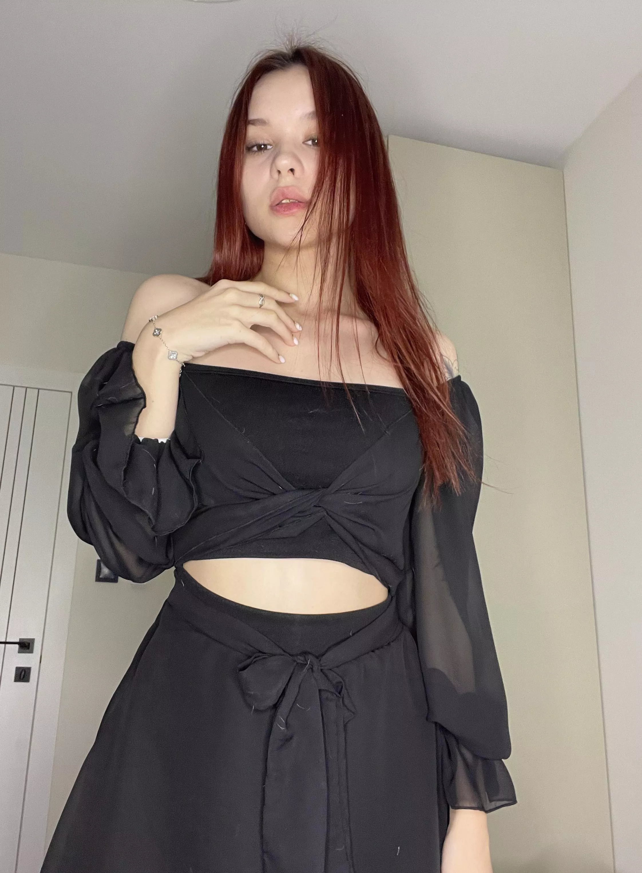 Honey, I'm gonna make us both feel good, and you just need to relax