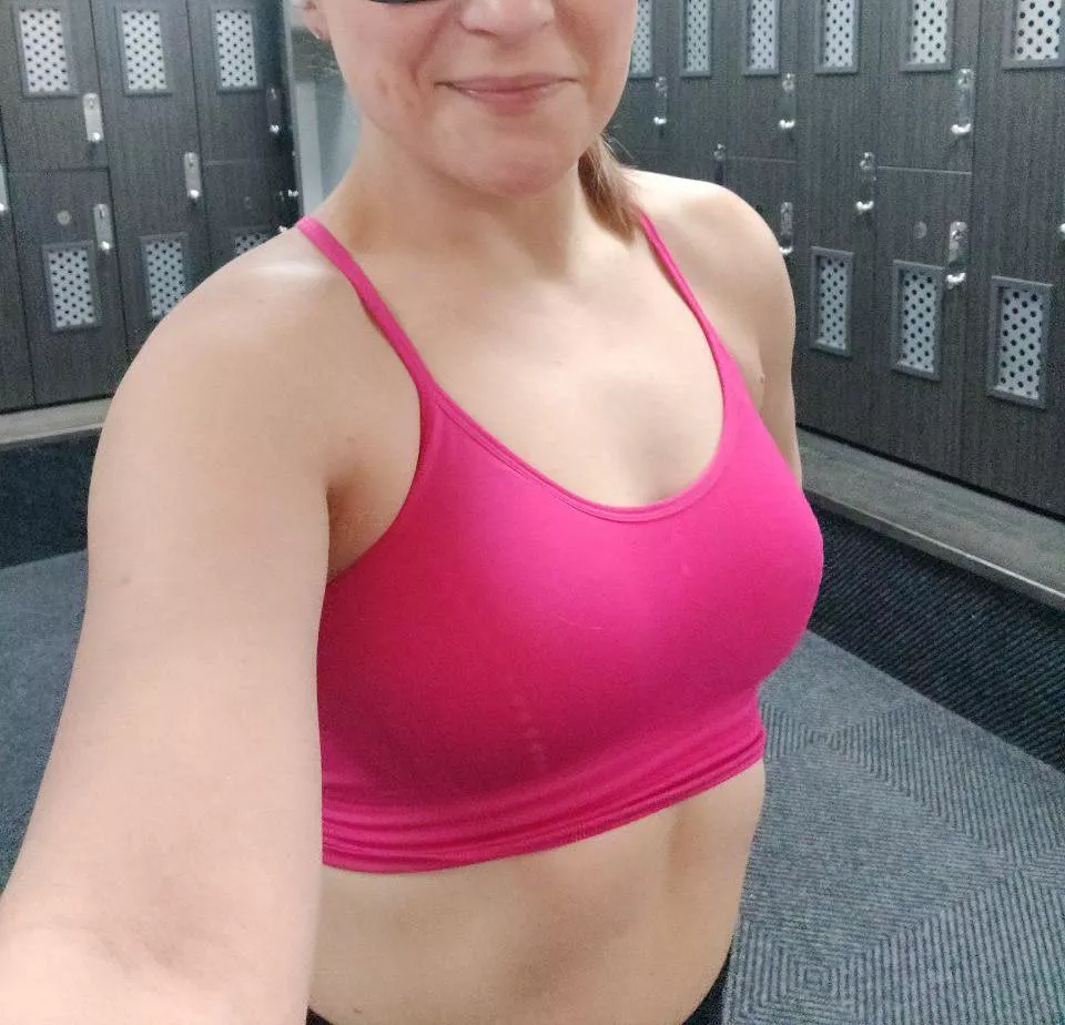 How does pink look on me?