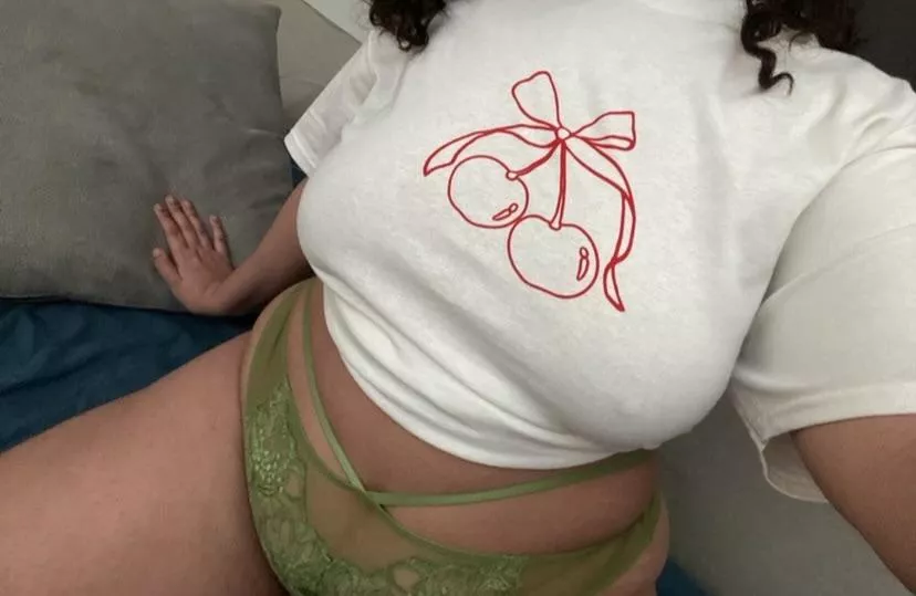 I hope this is sexy 👉🏼👈🏼