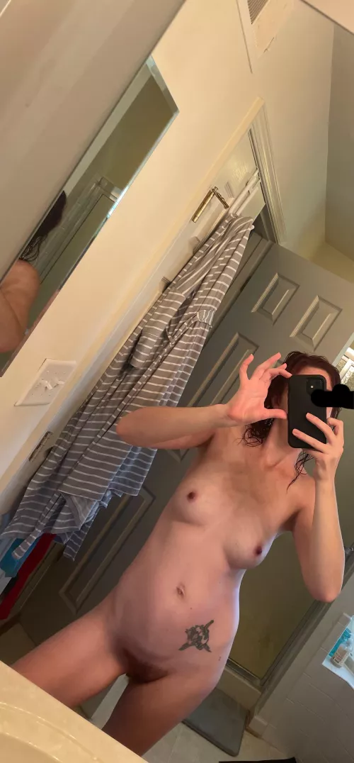 I love taking selfies for everyone to see