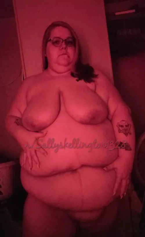 I need friends I can send pics like this too