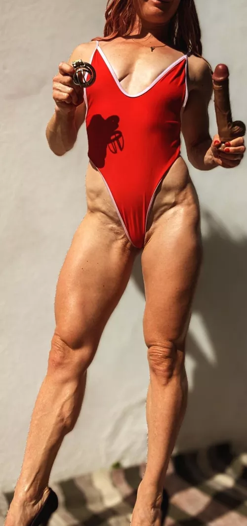 I need to lock and fuck someone, who can help me?