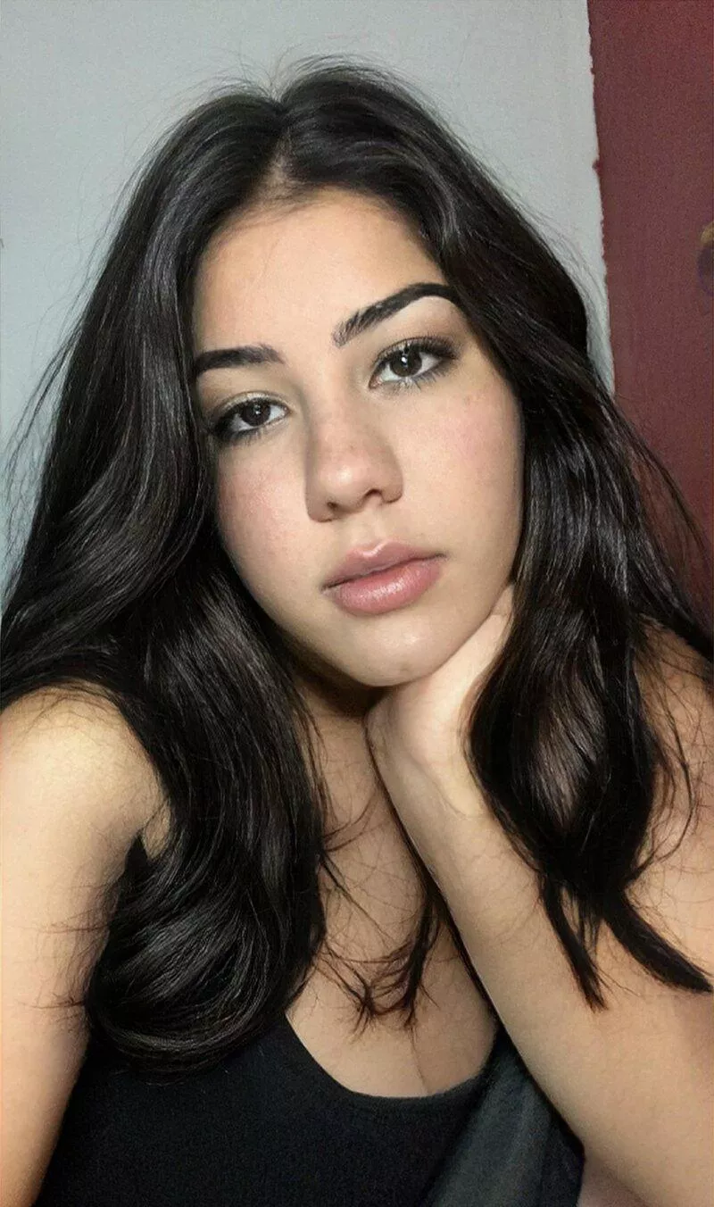 I viousky I prefer to look cute 🥰