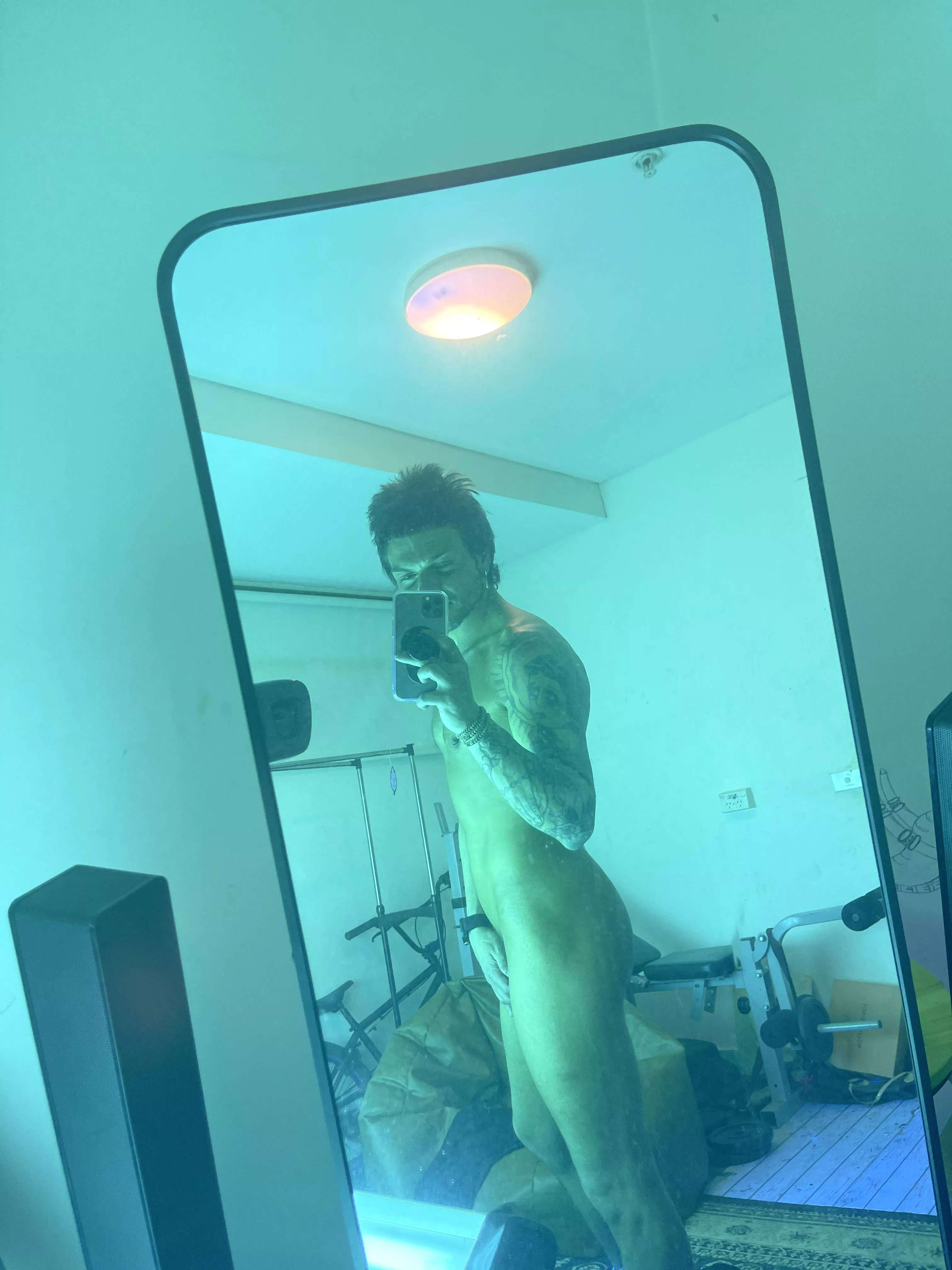 Inbox me for a free chat x