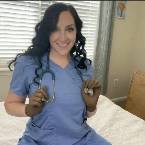 It is difficult to find domme who doesn't put medical fetish behind a paywall