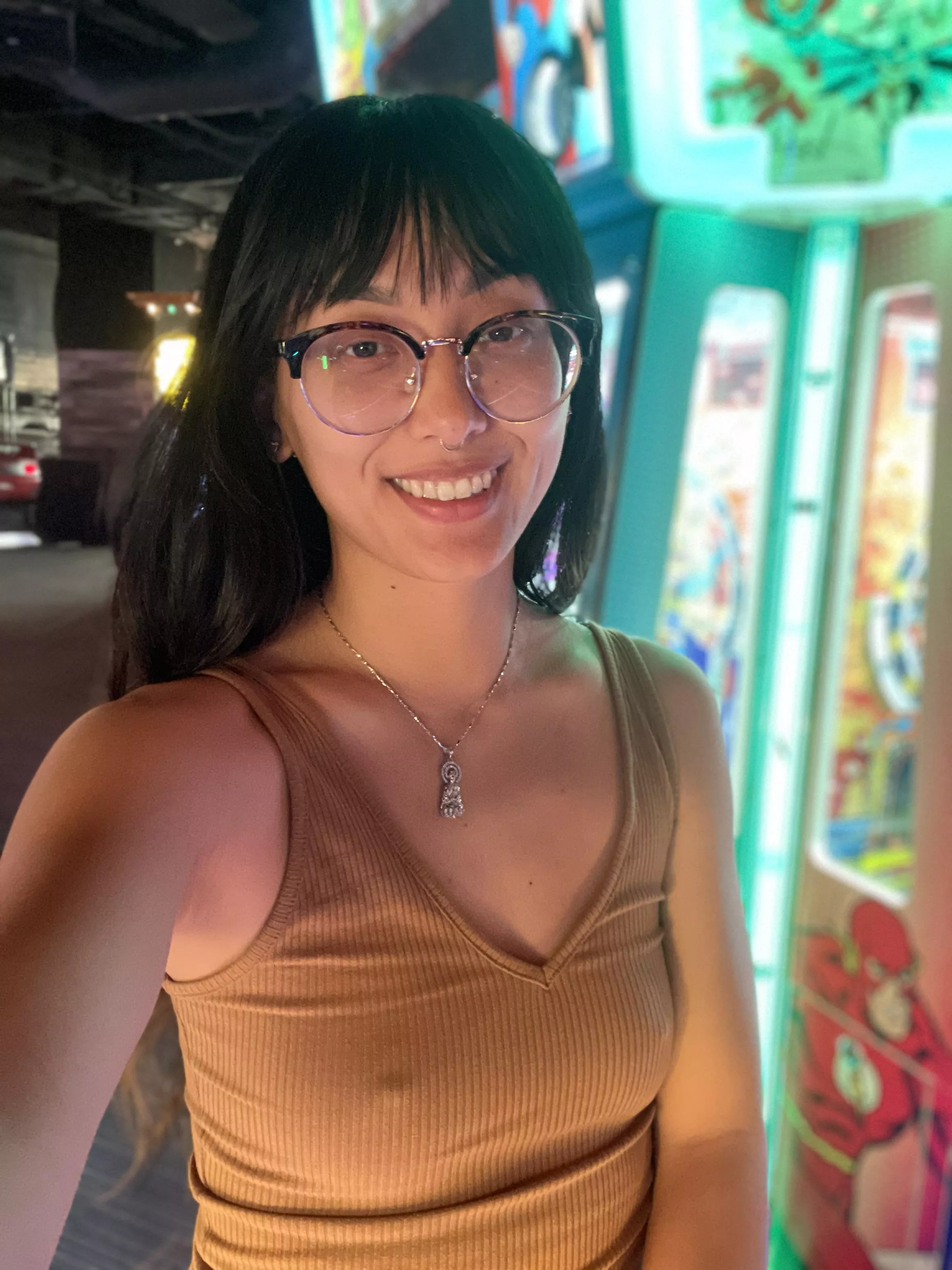 Join me for a game of pinball and get the balls in the hole