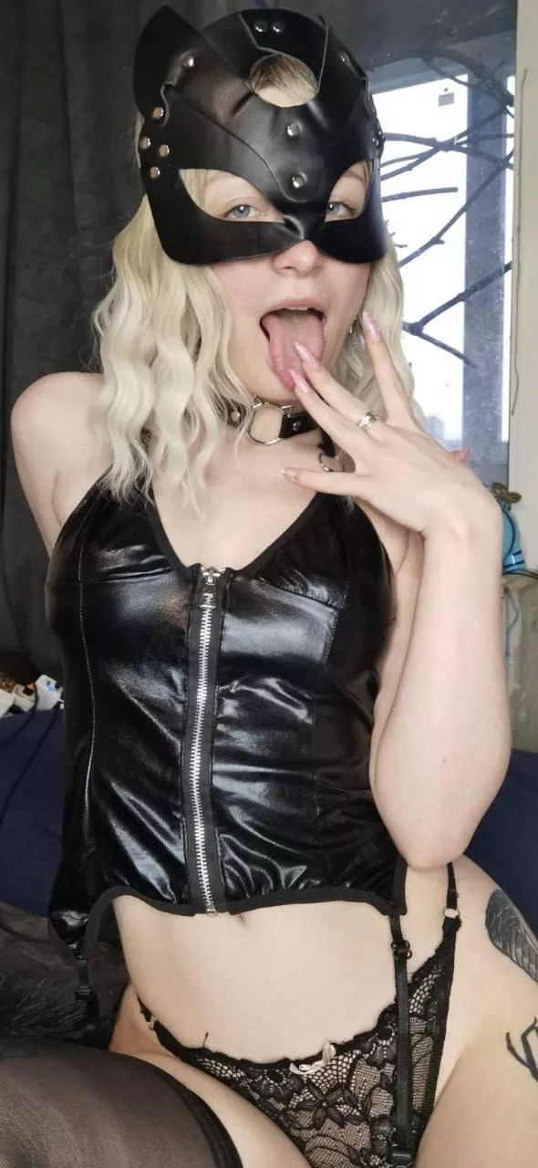 Let's play with me, daddy