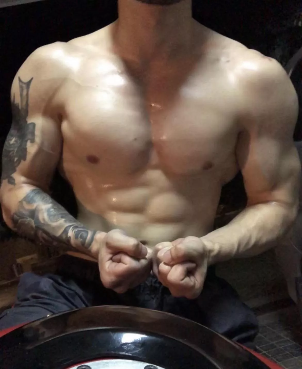 Looking for a front seat rider on this motorcycle that I can fuck while driving 🥰🥰