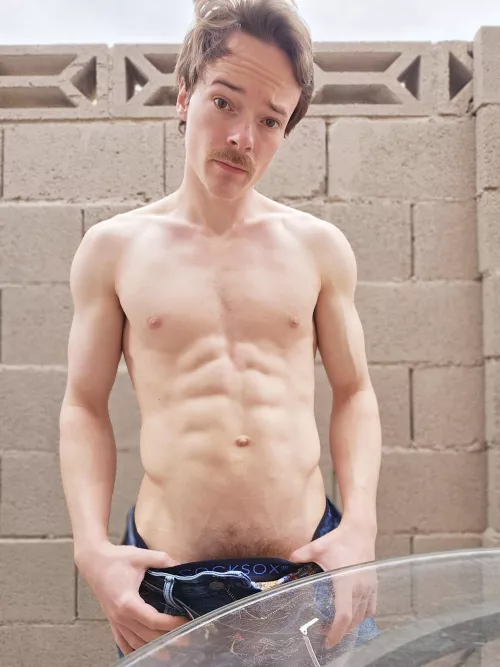 Morning front lawn abs.