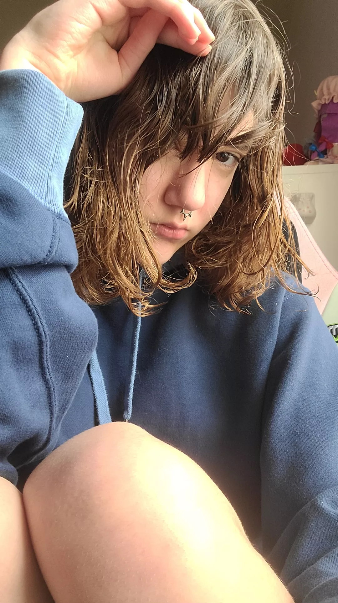 My hair's a mess but hey, it's gotten longer 