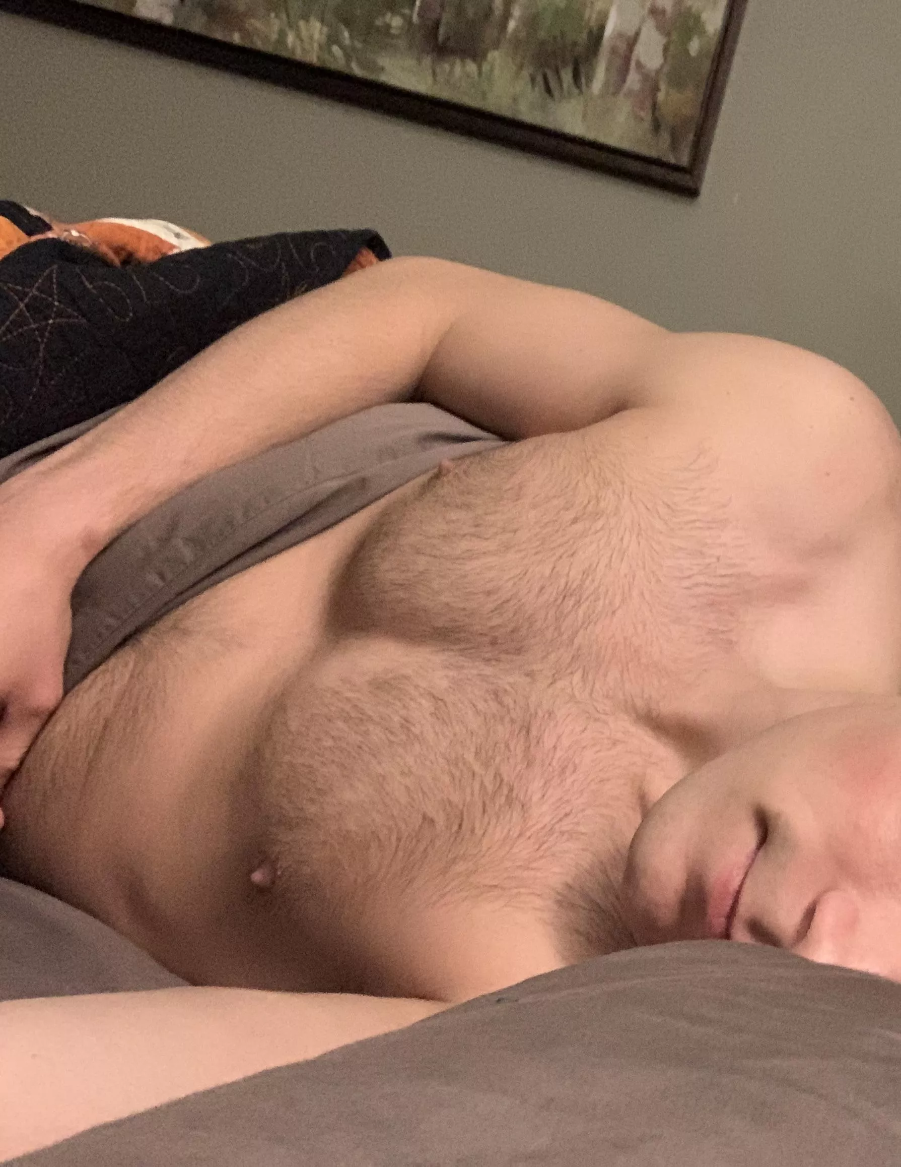 Need a hairy dude to cuddle up to 🐺