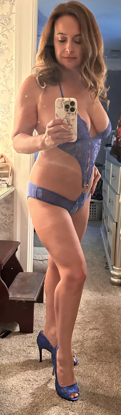 Sexy Saturday Amateur Milf 45F