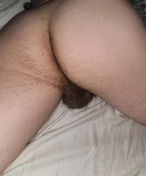 Sleeping without pants tonight