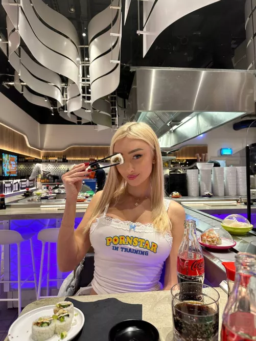 Today's menu: sushi or my boobies ?