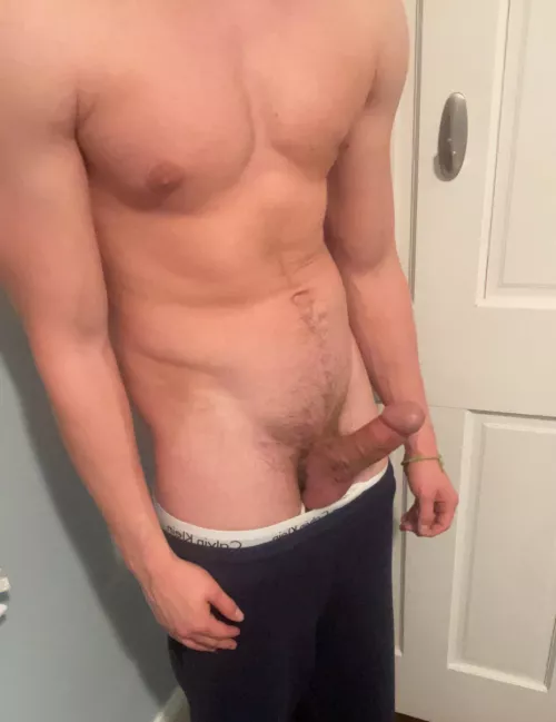 [18] God I’m so horny