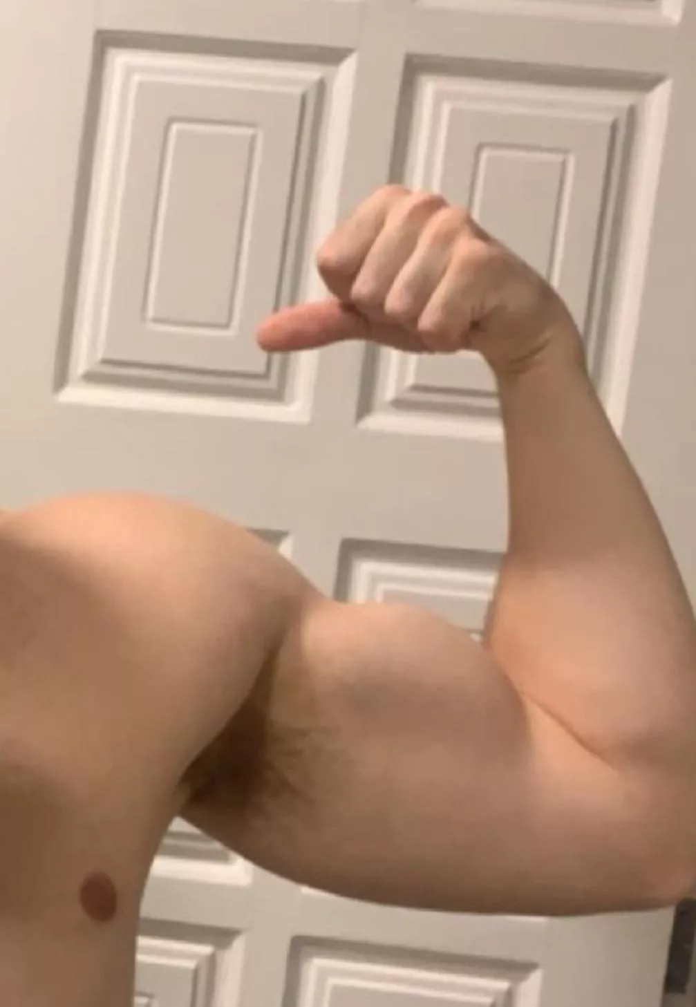 18 top, i’ll submit if ur dick is bigger than mine @vitu_aaa