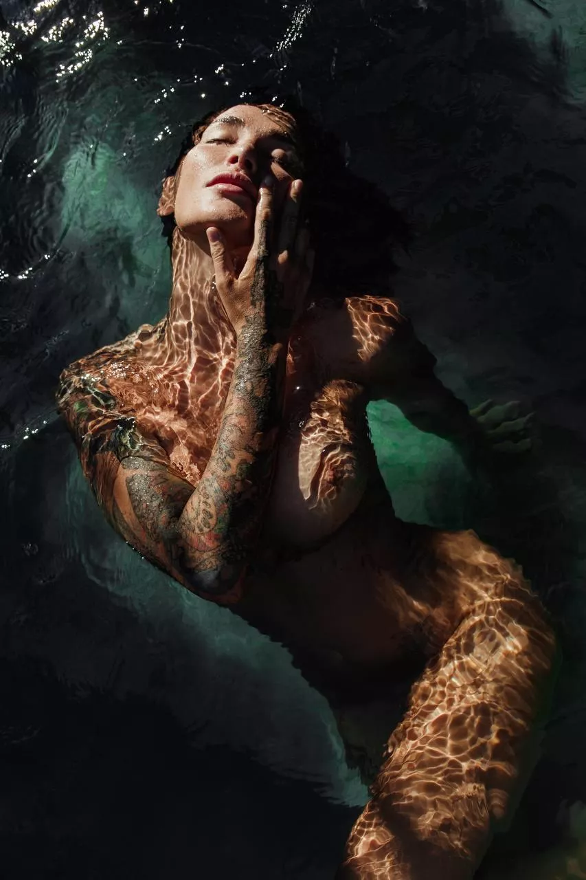 A relaxing day at the pool