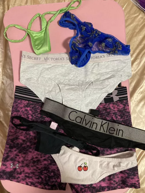 Alt-girl [selling] [usa]