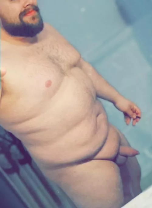 Any love for a chunky naked guy? 