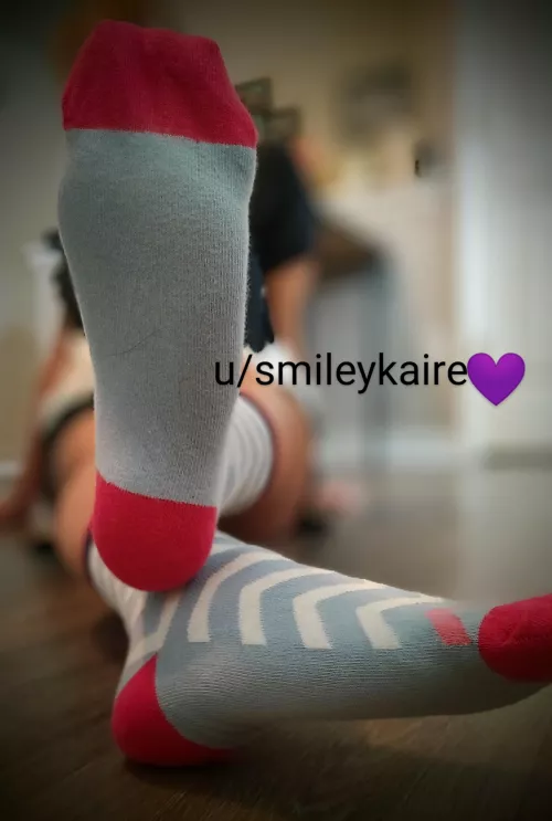 Any of you sinners want to smell my socks a[f]ter church today? 😇 (oc)