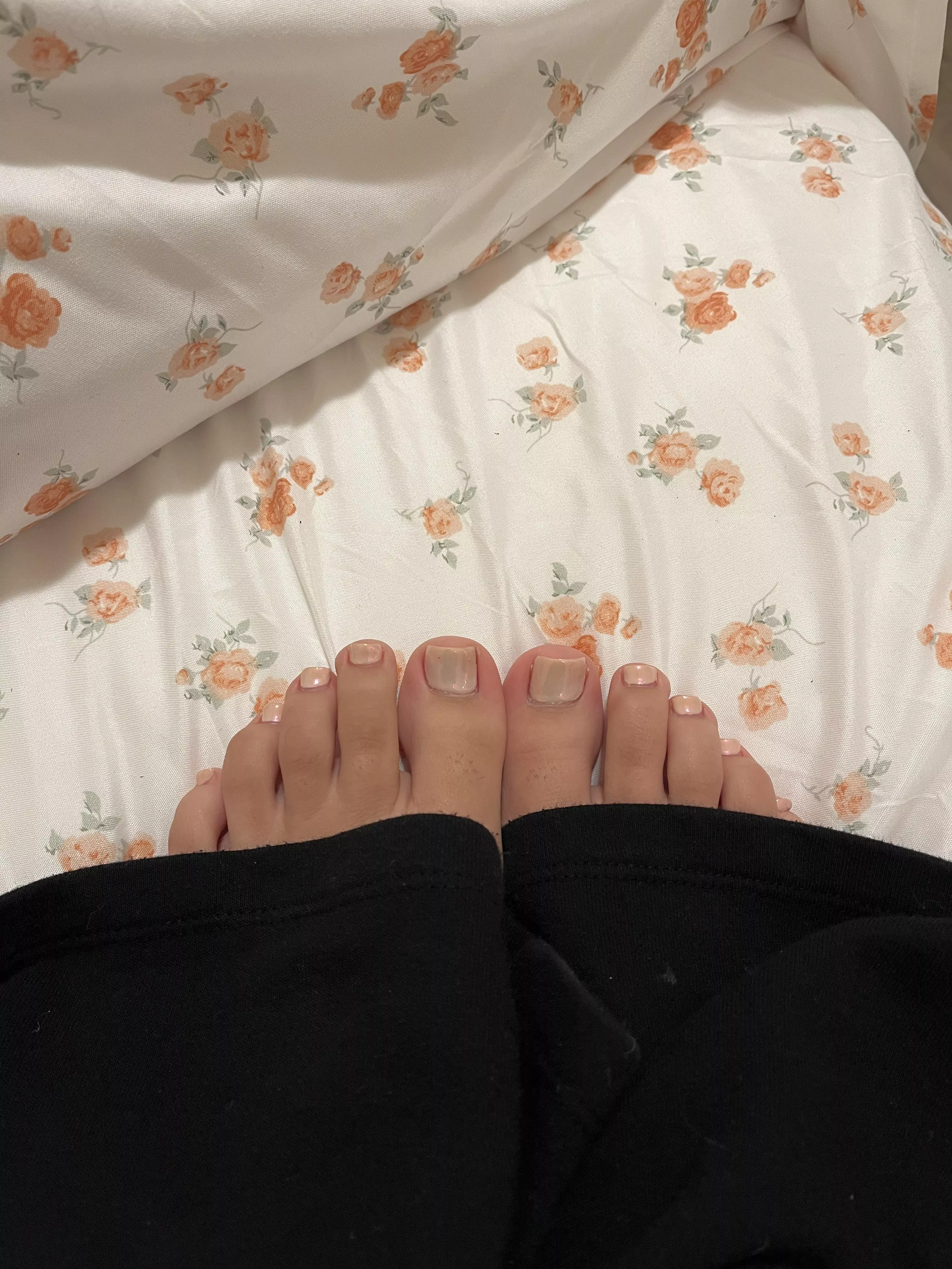 Are my feet pretty?