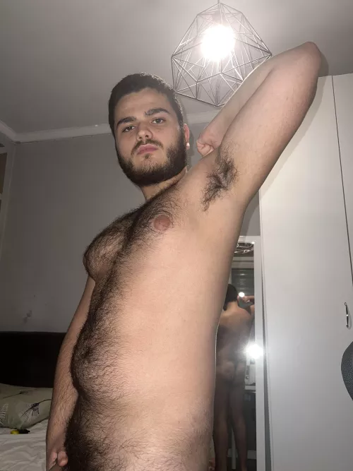 Come lick my dark hairy armpit