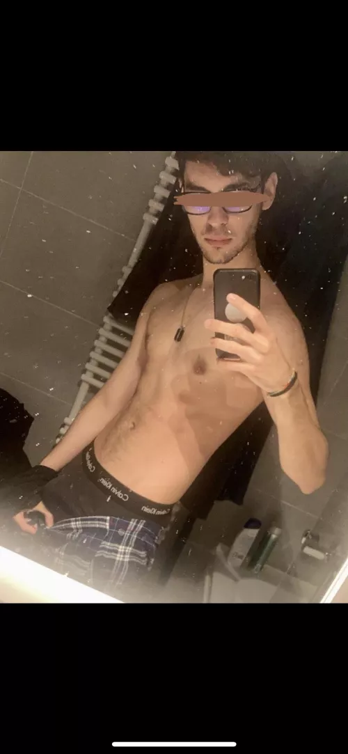 dirty mirror dirty mind…23m