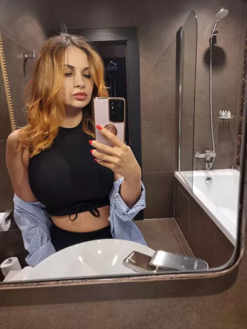 Do you want to get a selfie from me?