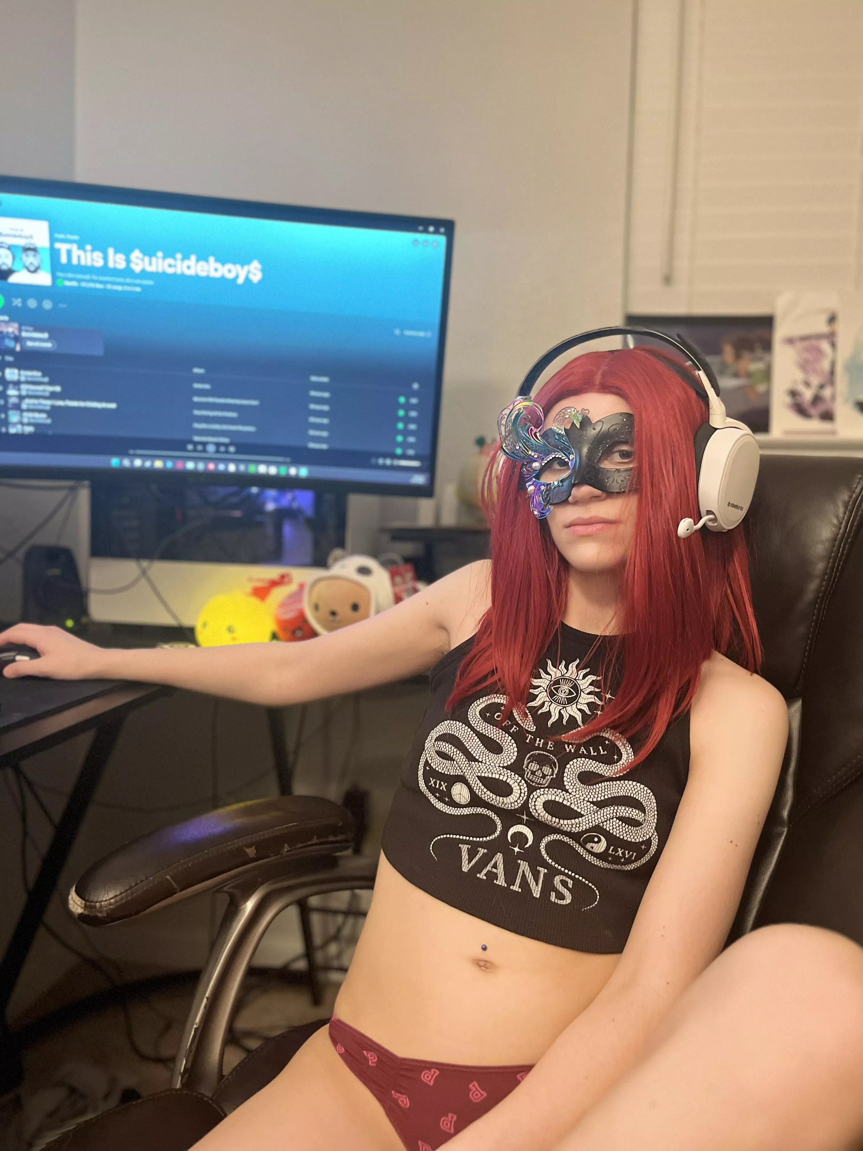 every round i lose i take one thing off 