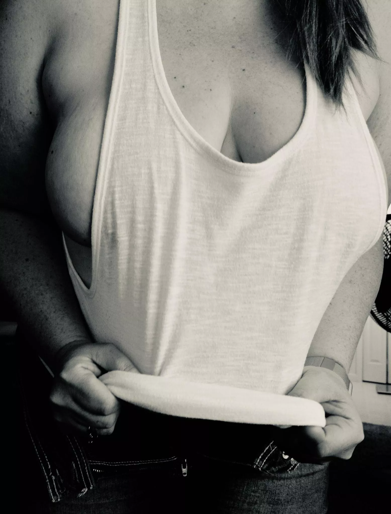 Feel like this shirt should be wet!