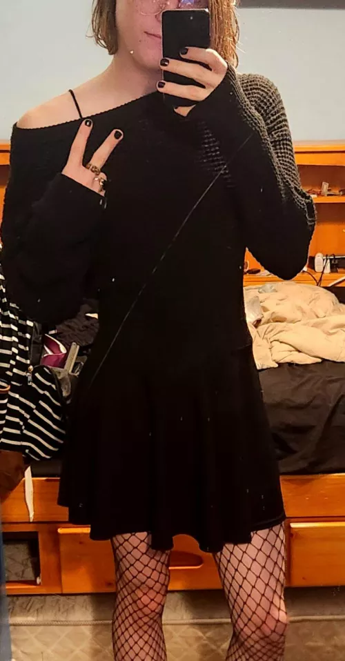 Finally and outfit with a skirt I'm happy with