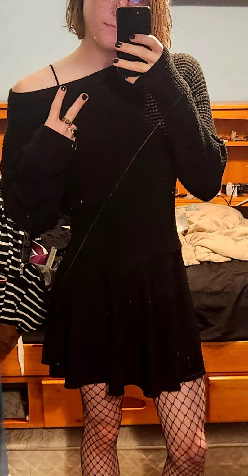 Finally and outfit with a skirt I'm happy with