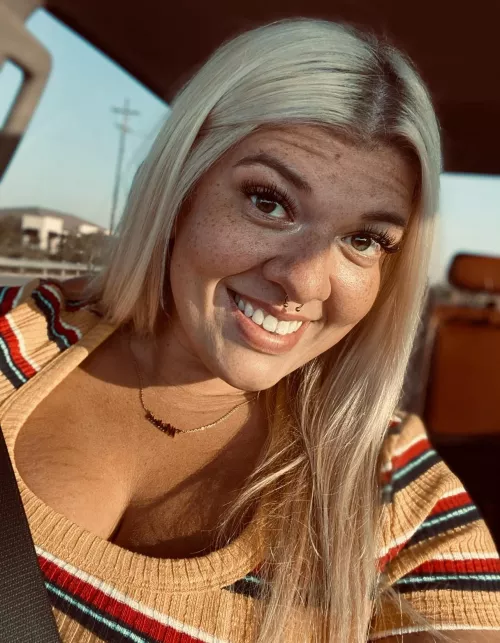 happy weekend babes 😗😉