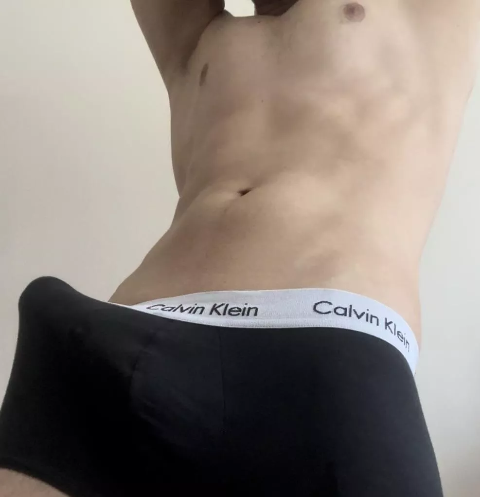 Hey! Is this the right place to put my bulge? ;)