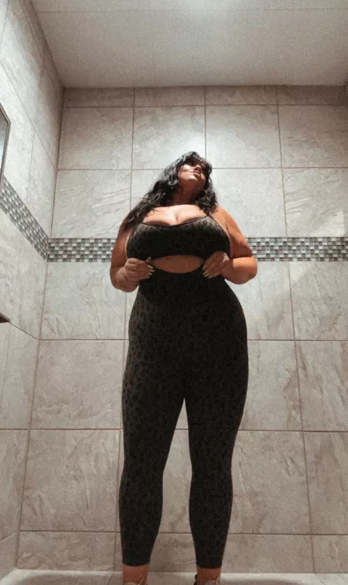 hitting on me in the gym would probably result in me giving you my number 