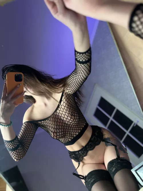 Honestly, what caught your eyes first? [F]