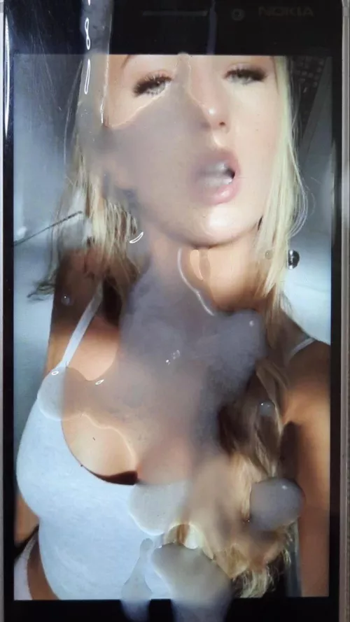 Huge cum load for this hottie, I need more tribs for her ( dm if capable )