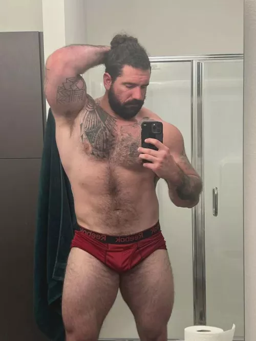 I need constant validation to resist the urge to shave every week 😫 Chest Hairnsfw