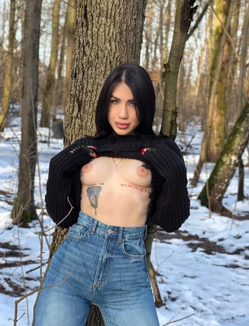 if you were nearby, I wouldn’t be able to stop myself from starting to caress myself through my jeans