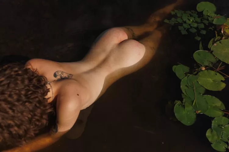 In the summer, I enjoyed vacationing on the lake