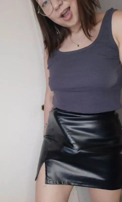 Look how hard I got thinking about how tonight you'll be mine