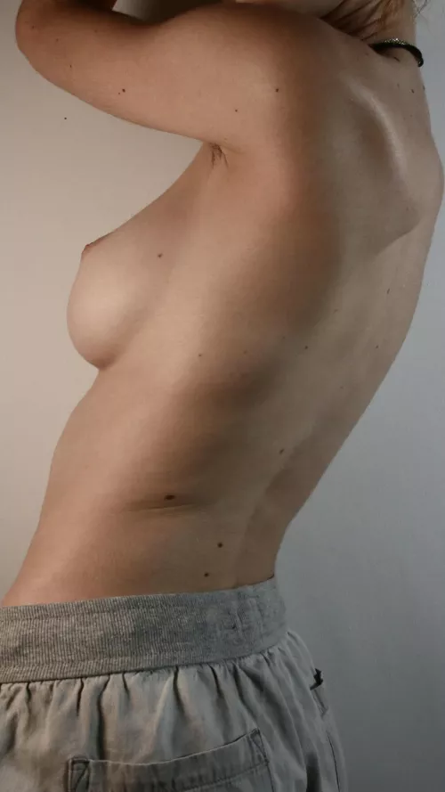 Lovely titties🥺🍒