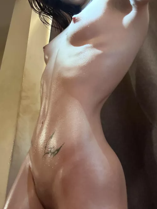 My neighbors says , he like my skinny figure