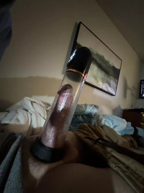 New here, been pumping a week, and I’m hooked, here’s me starting a 3x20min sesh. I’ll just say I’m already loving my results!!🍆🤤