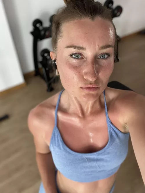 Nothing like a good sweat to start the day off right 😇💦