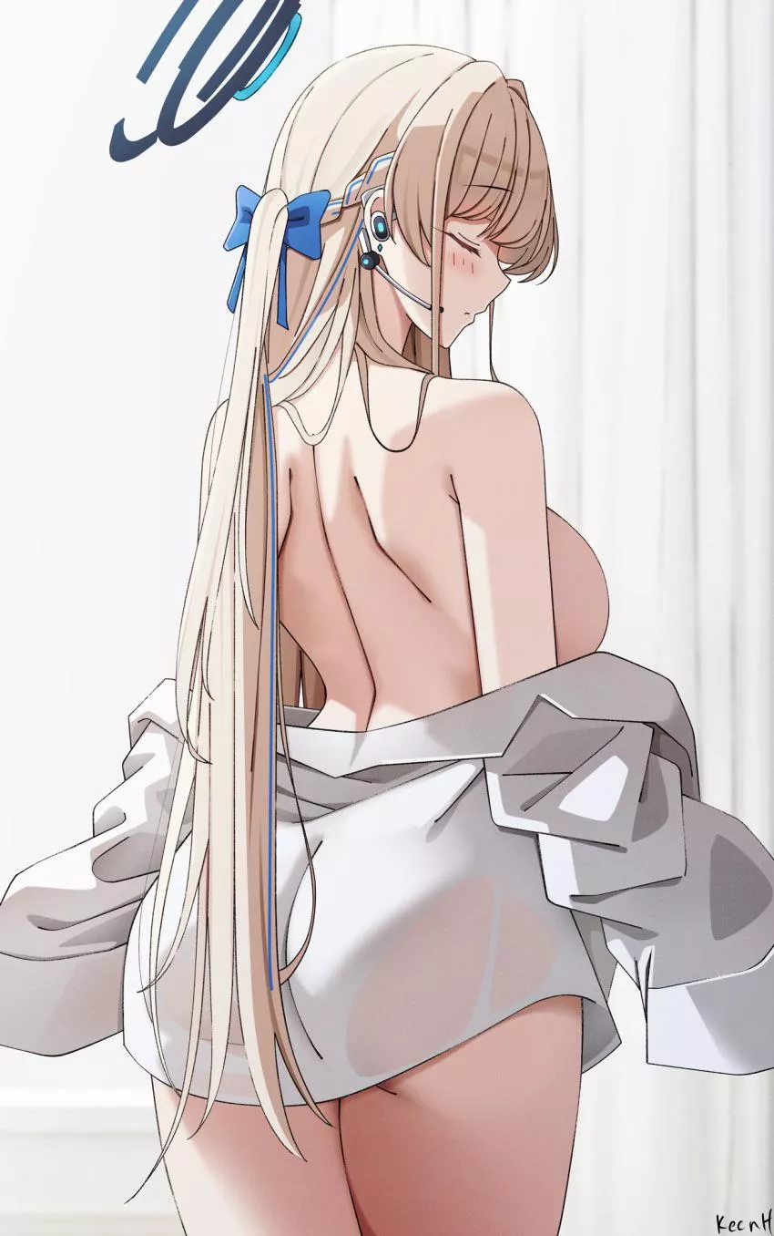 Sexy perky waifu